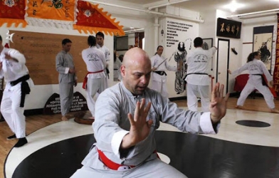 Cao thủ Vịnh Xuân Flores giao chiến nhà vô địch Pencak Silat