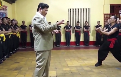 Võ công 'truyền điện' Nam Huỳnh Đạo thành trò cười tại Thái Lan