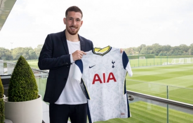 CHÍNH THỨC: Tottenham kích hoạt 'bom tấn' đầu tiên