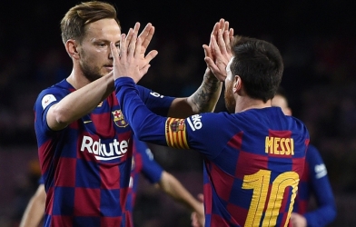 Rakitic khuyên Barca không nên đối xử bình thường với Messi