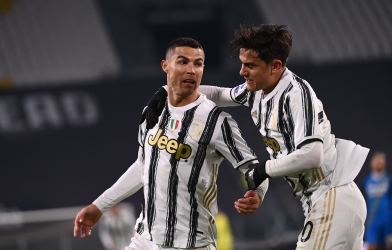 Juve đại thắng trong ngày Ronaldo làm nên lịch sử