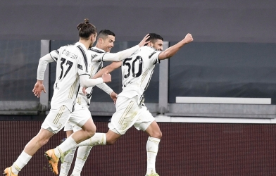 Sao trẻ 21 tuổi giải cứu Juventus trước Genoa