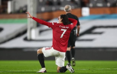 Cavani đi vào lịch sử Manchester United