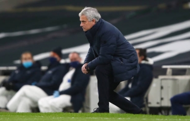 Mourinho xác lập thành tích đáng buồn tại Tottenham