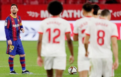 Messi nhạt nhòa, Barca thất thủ trước Sevilla