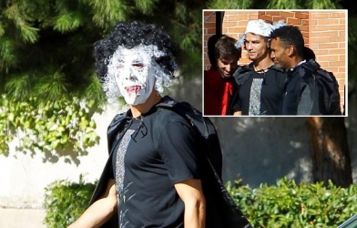 Tin thể thao tối 9/2: Ronaldo đeo mặt nạ Ma cà rồng