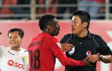 Cựu còi vàng Việt Nam nói về quả penalty trận Hải Phòng – Hà Nội