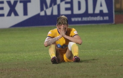 ‘Tội đồ’ của FLC Thanh Hóa nói gì về pha ‘đốt đền’ tai hại?