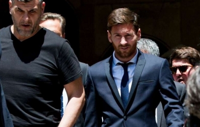 Chính phủ Argentina bất ngờ theo dõi Messi