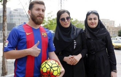 ‘Messi Iran’ bị bắt giữ vì quá giống thần tượng