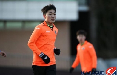 Tin HOT trưa 11/5: Xuân Trường ra sân thi đấu cho Gangwon FC