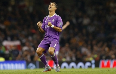 Tin nóng Cup C1 4/6: Ronaldo có thêm danh hiệu mới