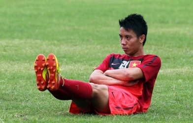 Tuyển thủ ĐTQG Việt Nam giải nghệ