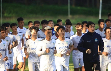 Vắng Công Phượng, HAGL thua thảm hại ở trận ra quân