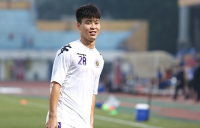 VIDEO: Duy Mạnh nể phục 'siêu nhân' cứu bé gái rơi từ tầng 12