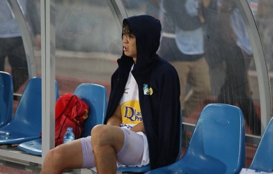 CĐV HAGL lo sợ cho đôi chân của Tuấn Anh, Công Phượng