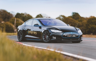 Scandal chồng chất, Tesla tiếp tục khiến khách hàng phẫn nộ