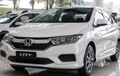 Giá Honda City chạm đáy, tạo sức ép lên Toyota Vios