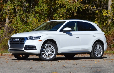 Mẫu xe nào vừa giảm “sốc” 300 triệu đồng tại Việt Nam