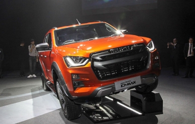 Isuzu D-Max 2020 giá chỉ từ 389 triệu đồng, cạnh tranh Ford Ranger