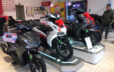Chi tiết Honda Air Blade 2020 tại đại lý, đội giá 5 triệu đồng