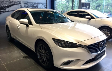 Giá xe Mazda 6 giảm tới 61 triệu đồng, hấp dẫn nhất phân khúc D