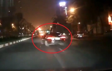 VIDEO: Ô tô drift trên phố Hà Nội như trong phim Fast and Furious