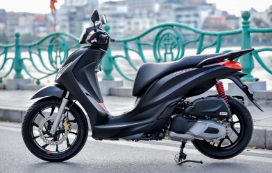 Đánh giá xe Piaggio Medley 2020: Xứng tầm đối đầu Honda SH 2020