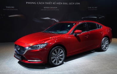 Mazda 6 2020 chính thức ra mắt tại Việt Nam, giá rẻ như xe hạng C