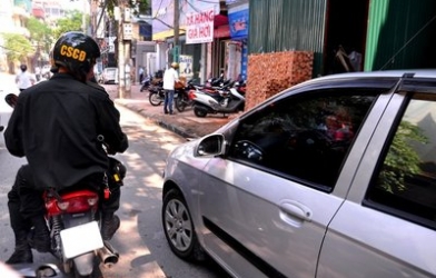 Cảnh sát cơ động có được quyền xử phạt ô tô không?