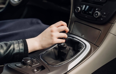 Kinh nghiệm lái xe số tự động: 6 sai lầm vô cùng nguy hiểm