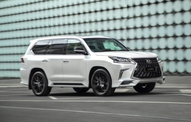 Lexus LX570 có gì đặc biệt tại Việt Nam?