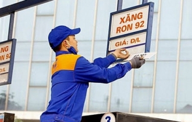 Giá xăng dầu hôm nay 4/9: Đồng loạt tăng giá