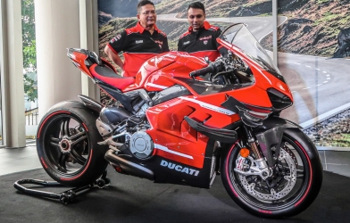 Siêu mô tô mạnh nhất của Ducati ra mắt, giá hơn 5 tỷ đồng