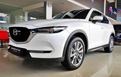 Tăng giá bán, Mazda CX-5 gặp khó khi đấu Honda CR-V?