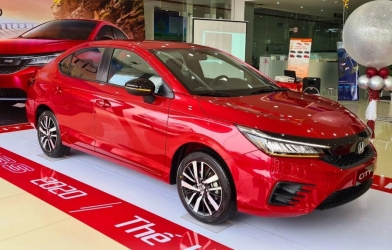 Honda City 2021 bị bán kiểu “bia kèm lạc”, người dùng ngán ngẩm