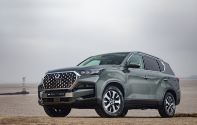 SUV 7 chỗ có thiết kế cực đẹp ra mắt, cạnh tranh Santa Fe, Sorento