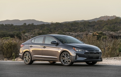 Hyundai Elantra 2019 sắp đến tay người Việt
