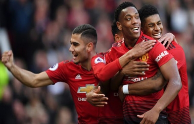 Thắng Watford, MU lập kỷ lục chưa từng có sau 24 năm