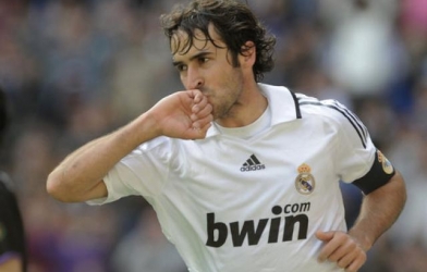 Tuyệt phẩm của 'chúa nhẫn' Raul Gonzalez - Huyền thoại (P21)