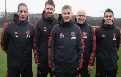 Bất ngờ với Giám đốc Kỹ thuật đầu tiên của MU