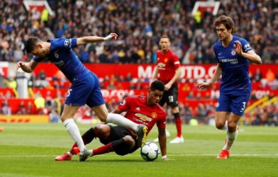 Kết quả Ngoại hạng Anh vòng 36: MU, Chelsea chia điểm