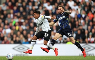 Đả bại Derby, Leeds tiến gần trận chung kết thăng hạng NHA