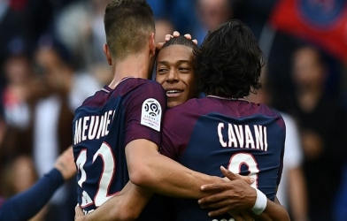 Chuyển nhượng ngày 23/5: Bại tướng 'tỏ tình' với MU