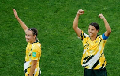 Ngược dòng kịch tính, Úc đánh bại Brazil ở World Cup 2019