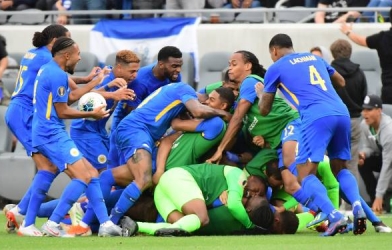 Nhà vua King's Cup, Curacao chính thức vào tứ kết Gold Cup 2019