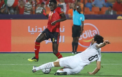 VIDEO: Salah lập siêu phẩm đá phạt ở CAN 2019