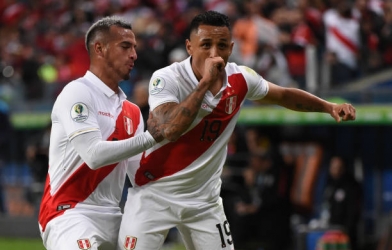 Hạ gục Chile, Peru gặp Brazil ở chung kết Copa America
