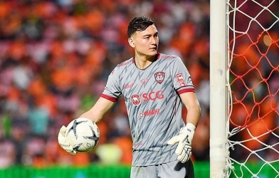 Ông chủ Man City muốn mua CLB sở hữu Đặng Văn Lâm