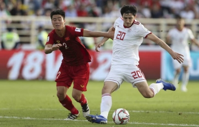 Tiền đạo xé lưới ĐT Việt Nam sắp cập bến Liverpool